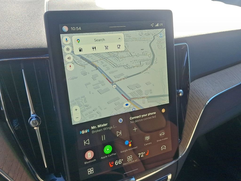 New 2026 Volvo XC60 B5 Core w/ Climate Package image 16