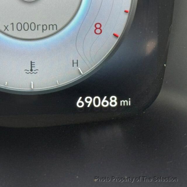 Used 2023 Hyundai Santa Fe Limited image 21