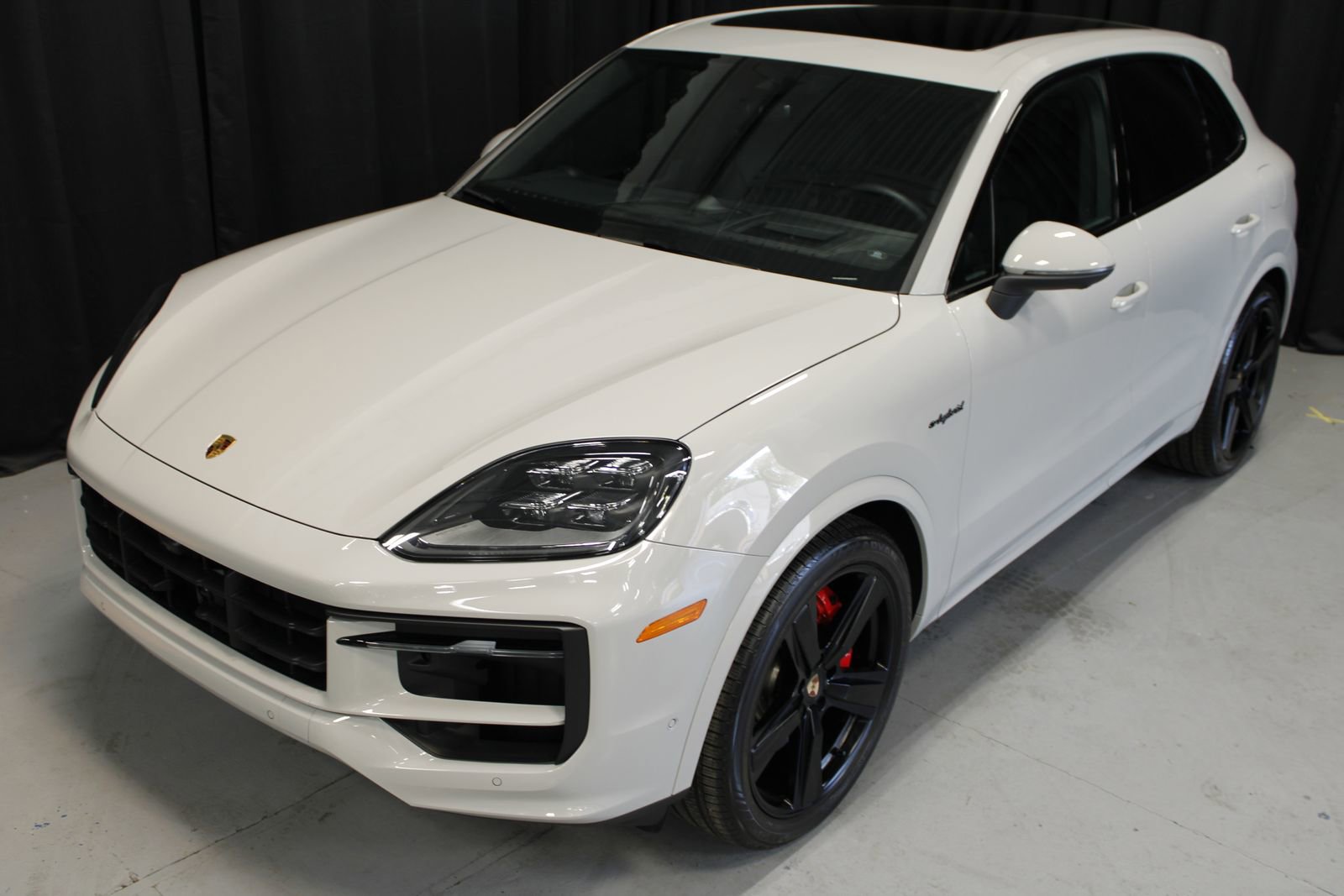 New 2026 Porsche Cayenne S AWD/4WD image 9