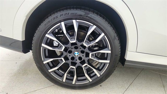 Used 2024 BMW X6 xDrive40i w/ Premium Package image 63