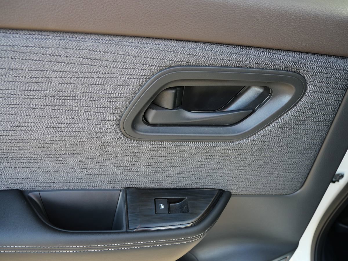 Used 2021 Nissan Rogue S image 24
