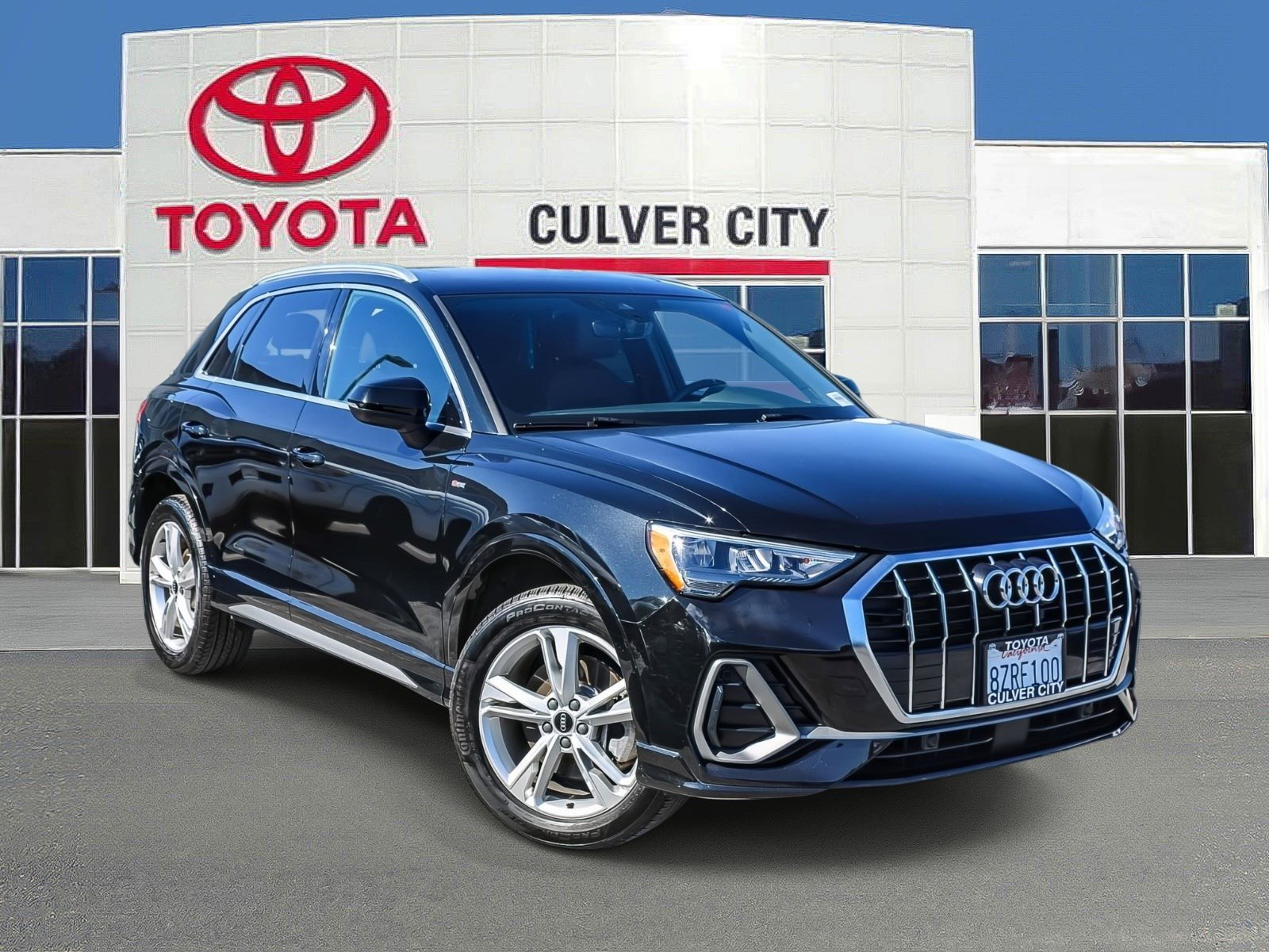Used 2022 Audi Q3 2.0T Premium w/ Convenience Package