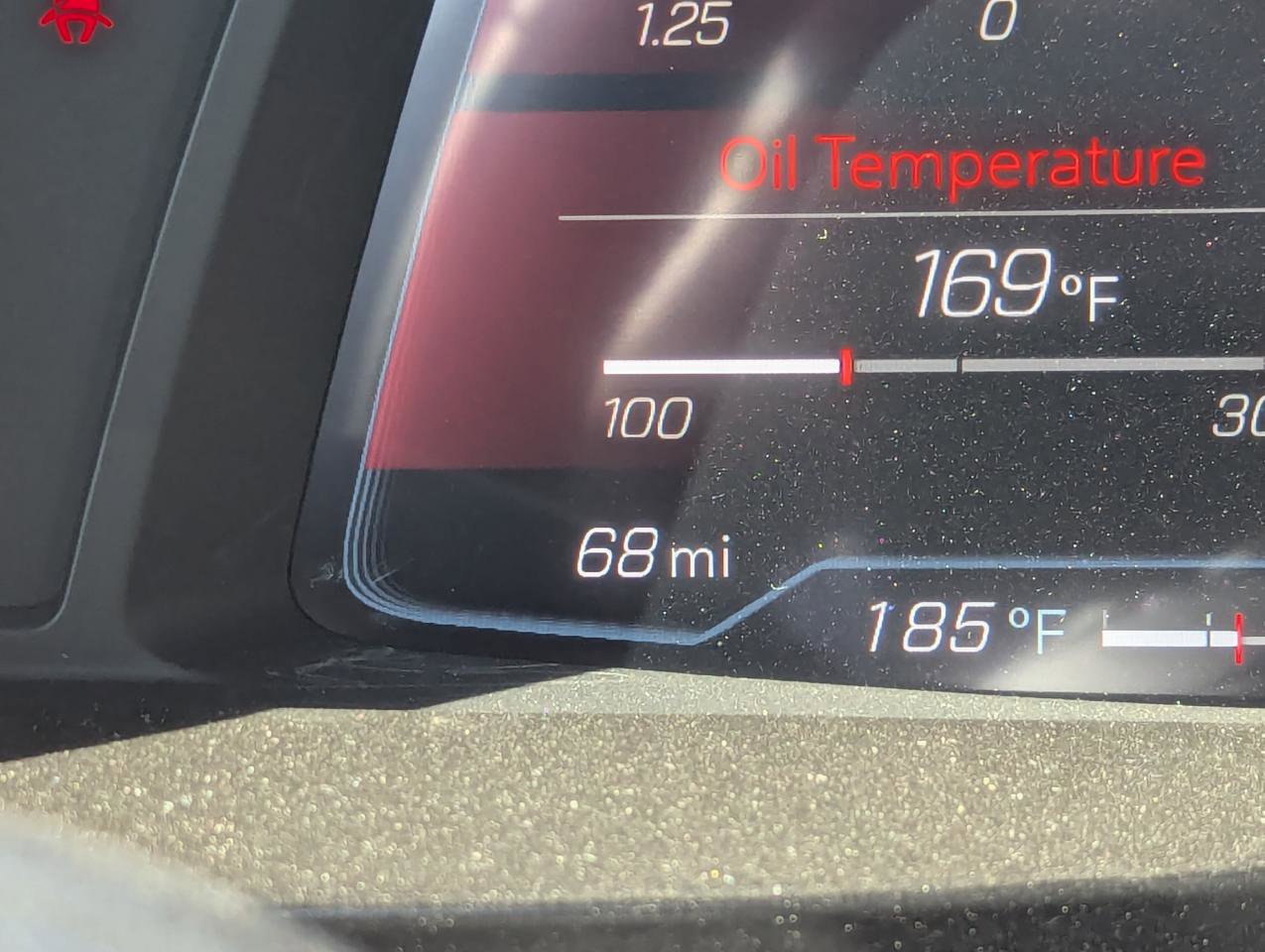 Used 2023 Chevrolet Corvette Stingray Premium Conv w/ Z51 Performance Package RWD image 30