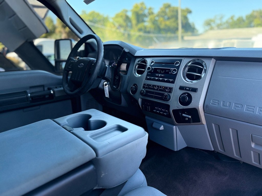 Used 2015 Ford F250 XLT w/ XLT Premium Package image 18