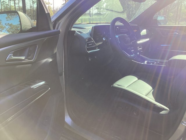 New 2026 Chevrolet Traverse LT w/ Midnight/Sport Edition image 8