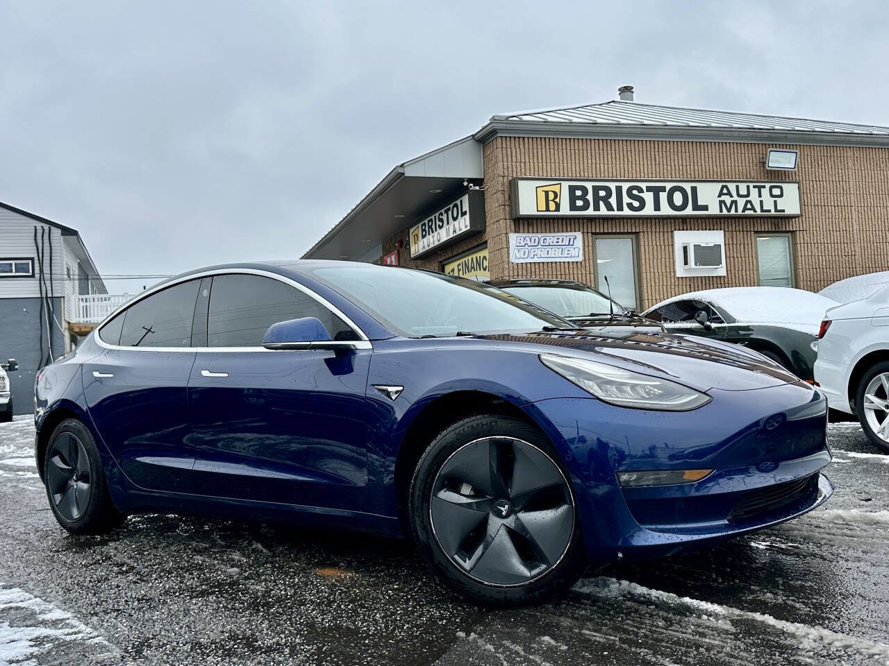 Used 2018 Tesla Model 3 Long Range image 3
