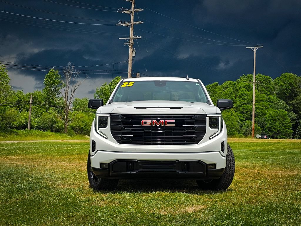 Used 2025 GMC Sierra 1500 Elevation w/ Preferred Package AWD/4WD image 9