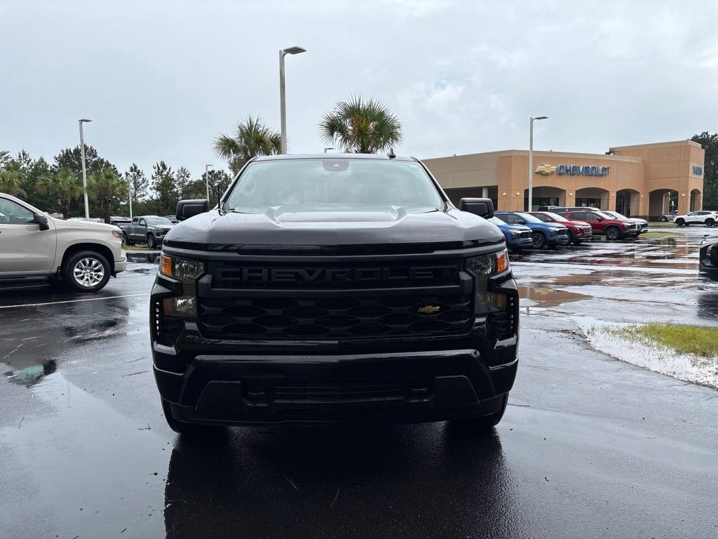 Used 2025 Chevrolet Silverado 1500 Custom AWD/4WD image 2