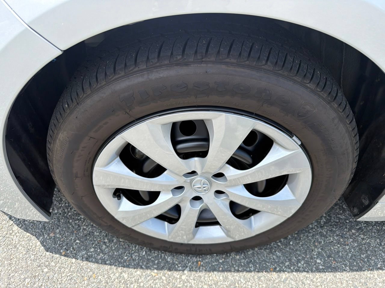 Used 2023 Toyota Corolla LE FWD image 13