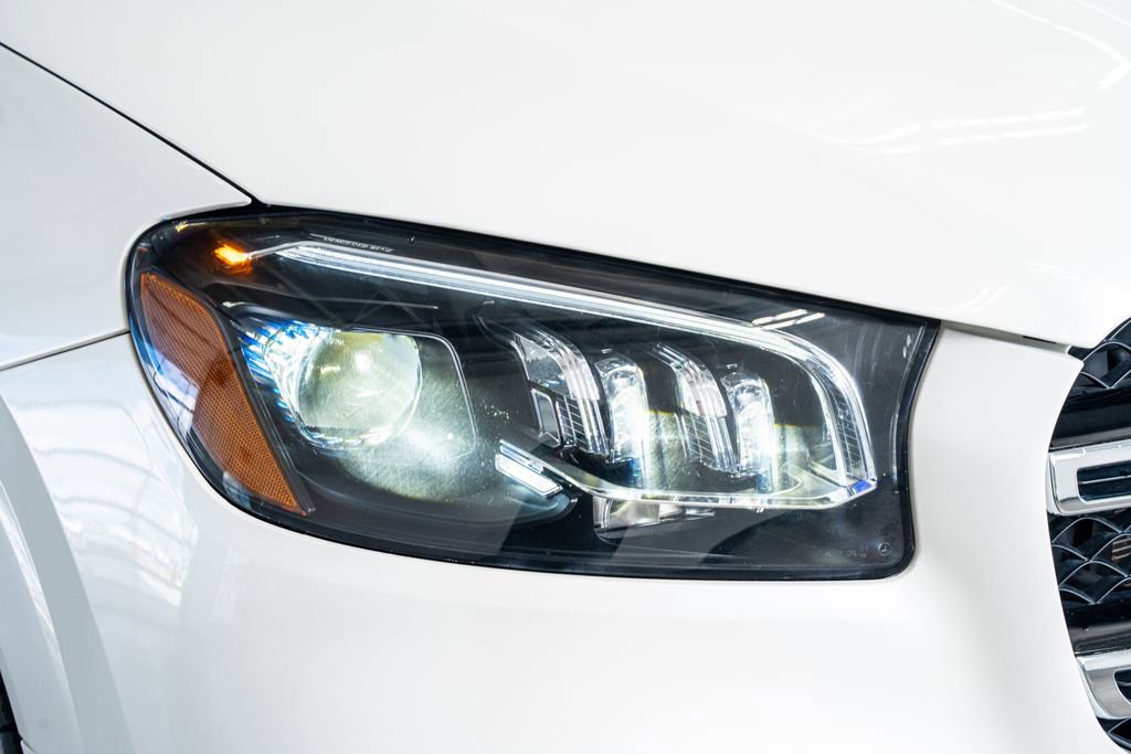 Used 2020 Mercedes-Benz GLS 580 4MATIC w/ E-Active Body Control Package image 19