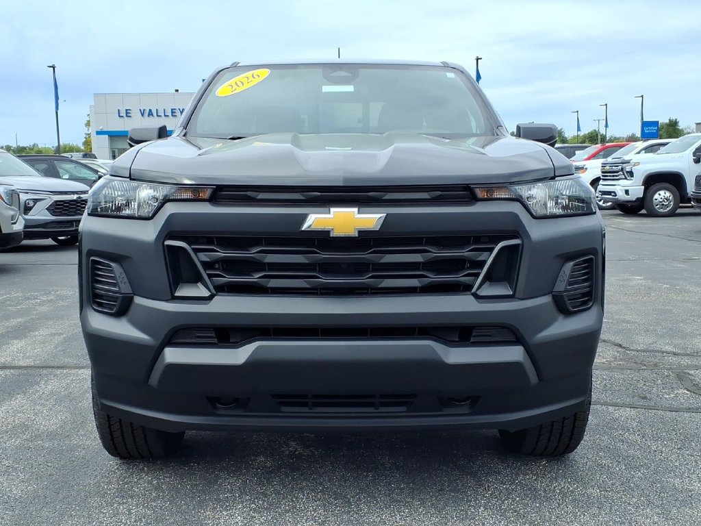 Used 2026 Chevrolet Colorado W/T w/ WT Custom Package AWD/4WD image 2
