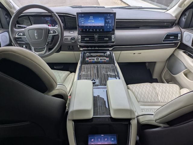Used 2024 Lincoln Navigator Black Label image 26