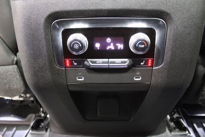 Used 2022 GMC Yukon SLT w/ SLT Premium Package image 25