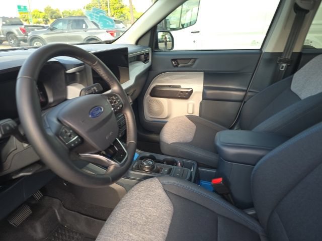 Used 2025 Ford Maverick XLT w/ XLT Luxury Package AWD/4WD image 9