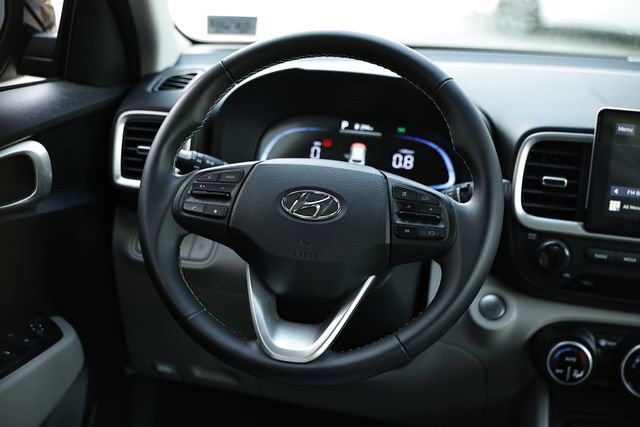 Used 2024 Hyundai Venue SEL image 27
