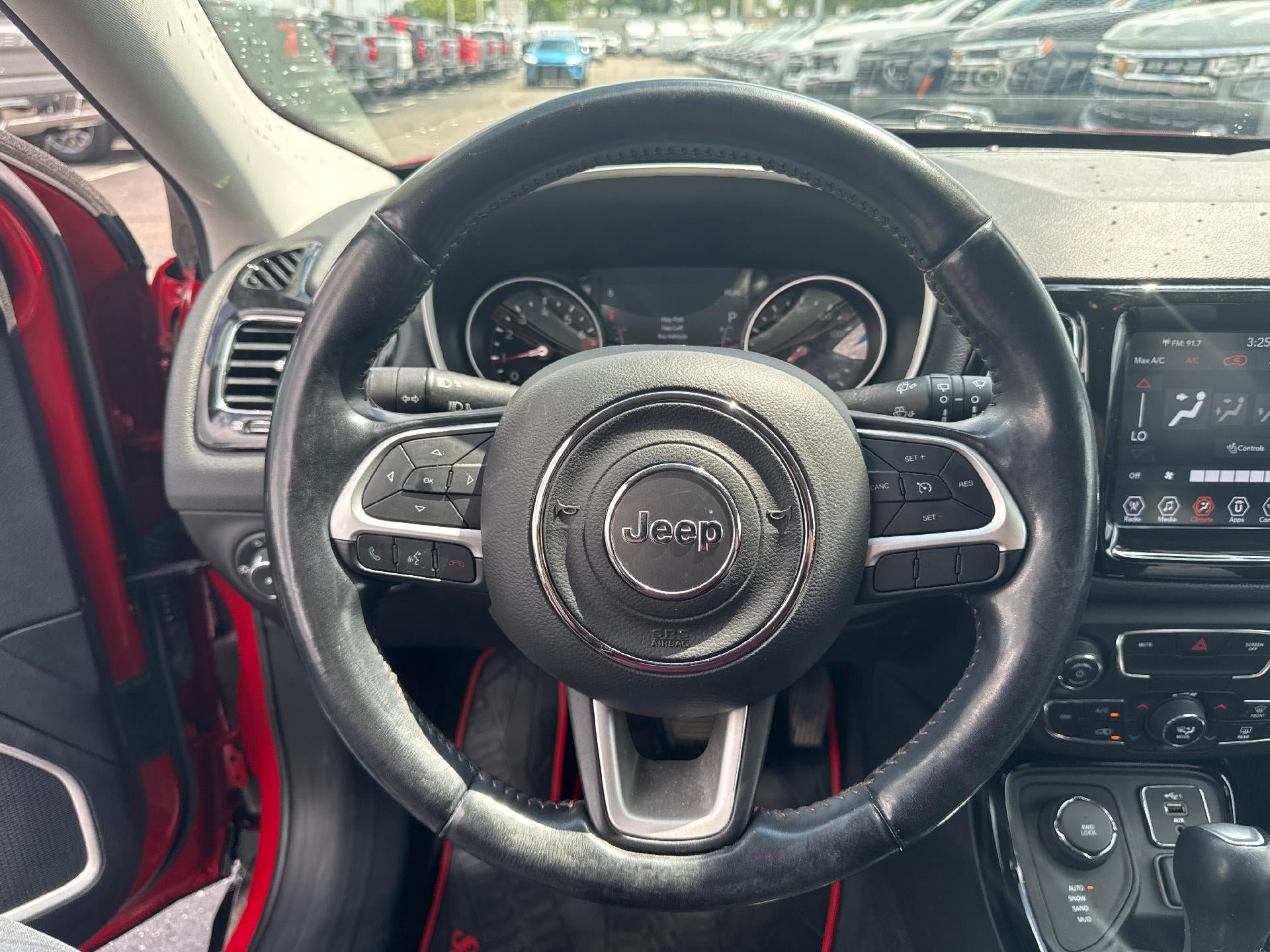 Used 2020 Jeep Compass Limited AWD/4WD image 14
