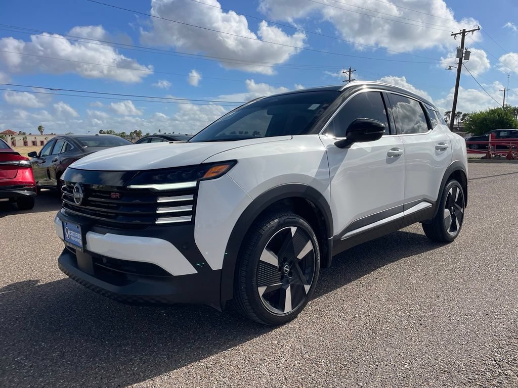 Certified 2026 Nissan Kicks SR FWD image 3