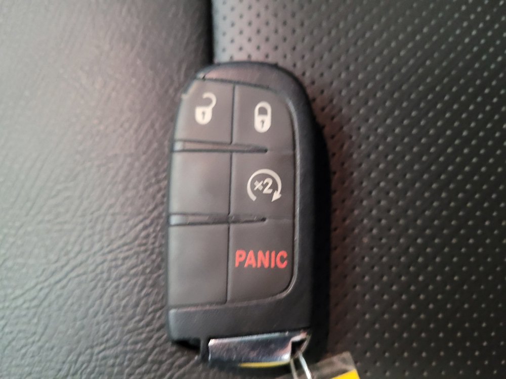 Used 2020 Jeep Compass High Altitude AWD/4WD image 32