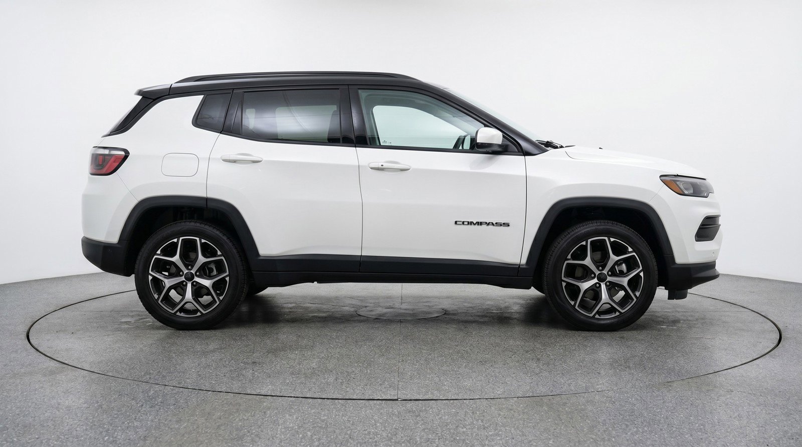 Used 2025 Jeep Compass Limited AWD/4WD image 11