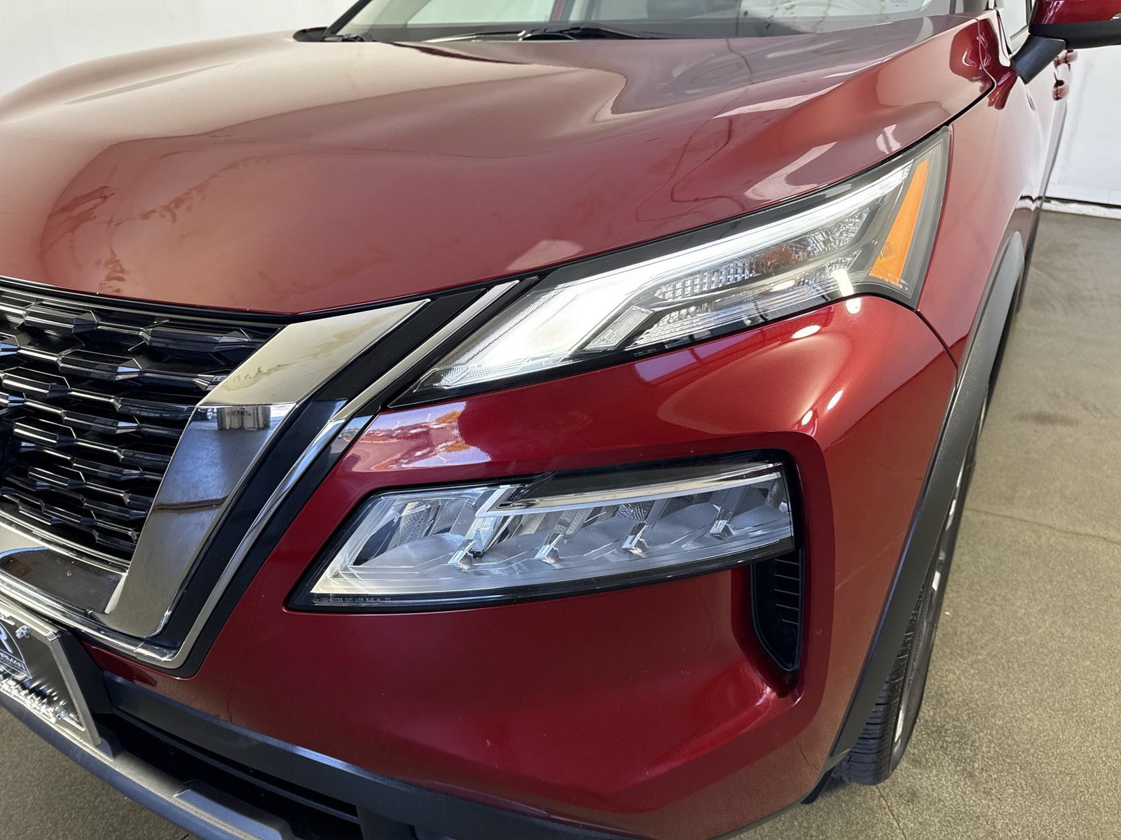 Certified 2023 Nissan Rogue SL AWD/4WD image 31