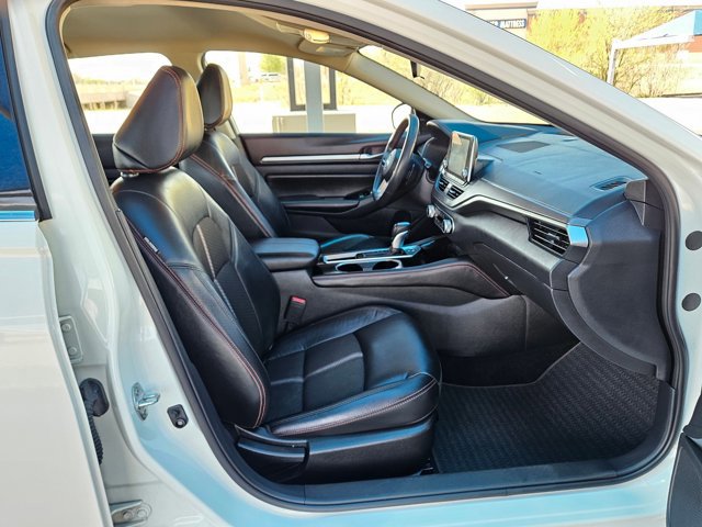 Used 2024 Nissan Altima 2.5 SR image 19