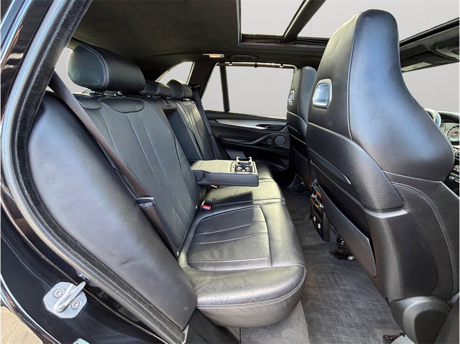 Used 2016 BMW X5 M image 50