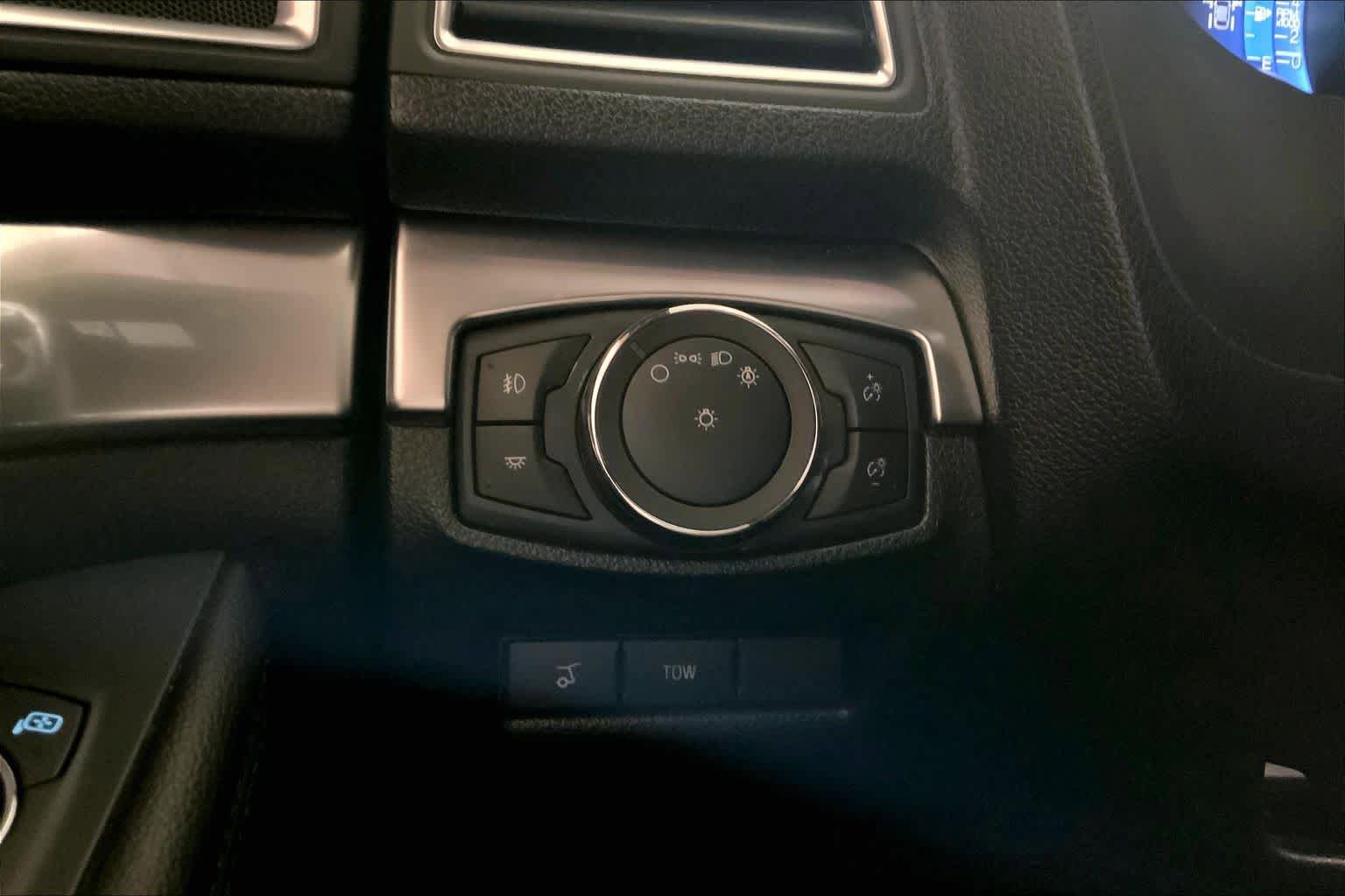 Used 2019 Ford Explorer Sport w/ Equipment Group 401A AWD/4WD image 34