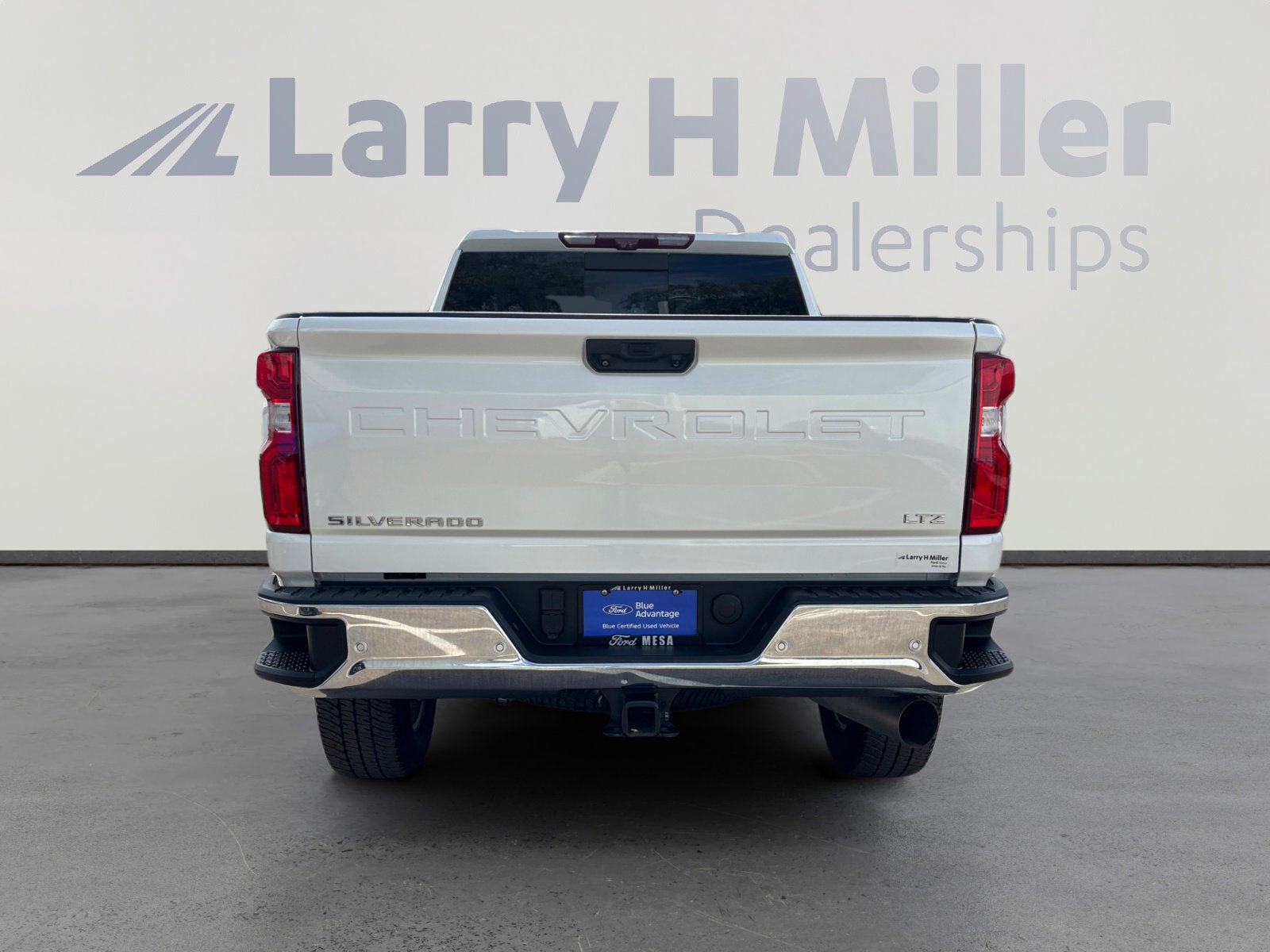 Used 2021 Chevrolet Silverado 2500 LTZ w/ LTZ Premium Package image 4