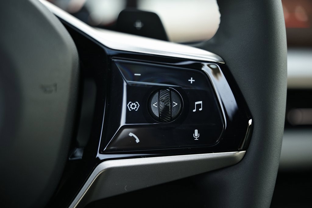 New 2026 BMW 530i w/ Premium Package image 34