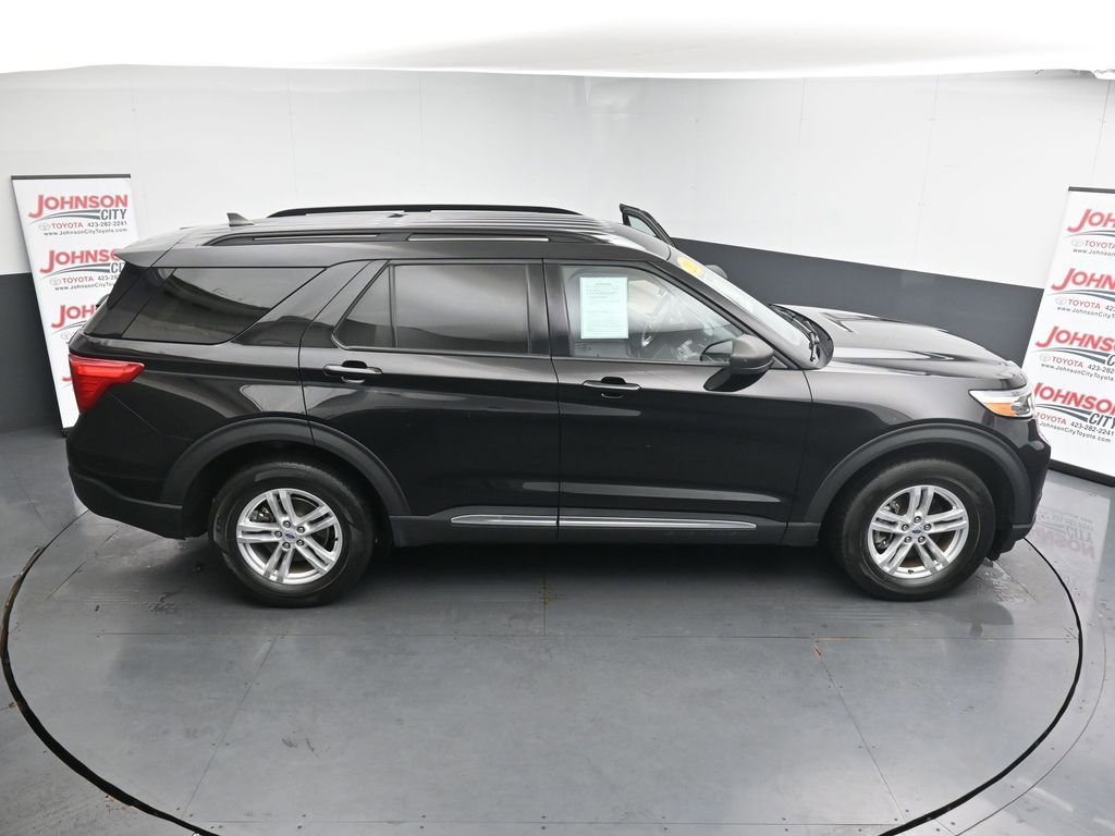 Used 2023 Ford Explorer XLT w/ Equipment Group 202A image 34