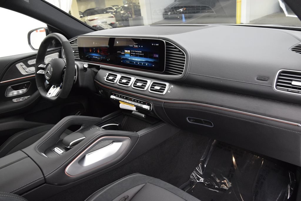 New 2026 Mercedes-Benz GLE 53 AMG 4MATIC Coupe image 15
