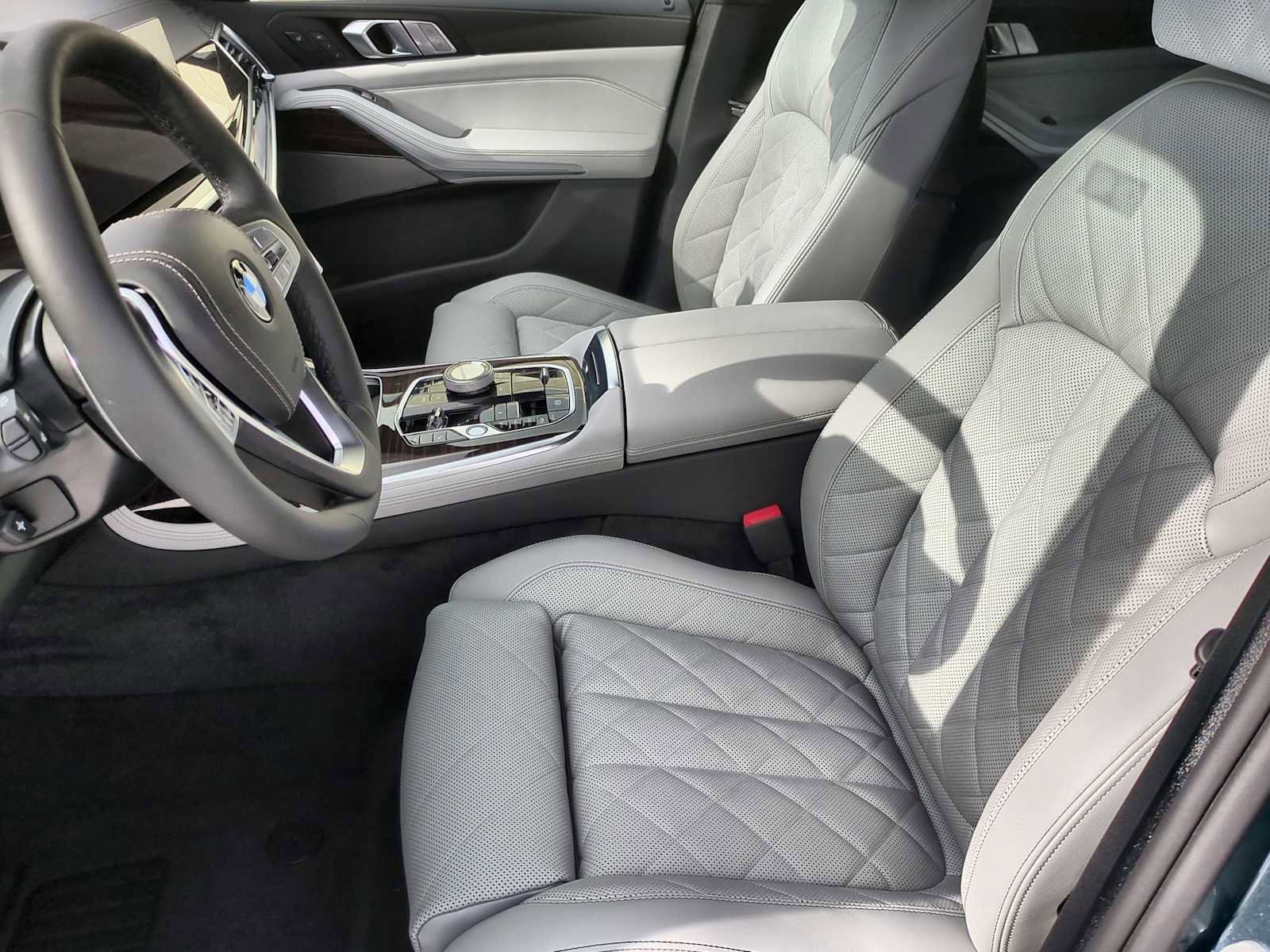 New 2026 BMW X7 xDrive40i image 16