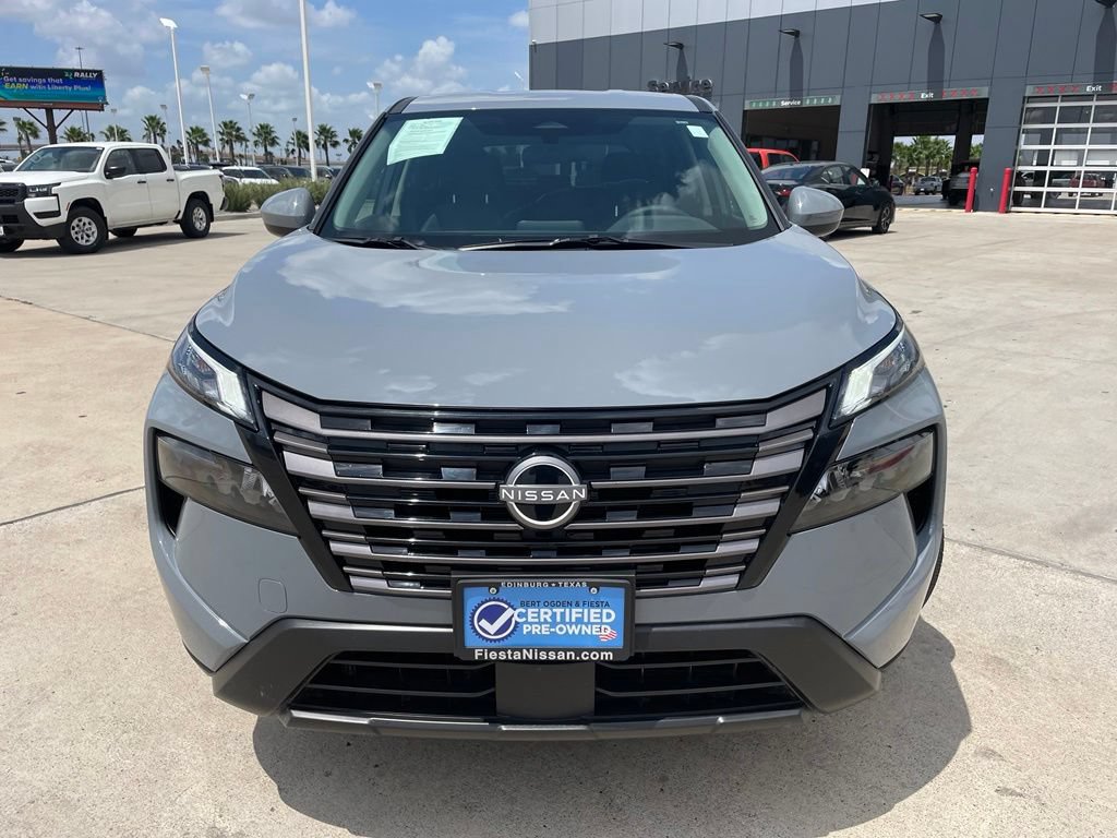 Certified 2026 Nissan Rogue SV FWD image 2