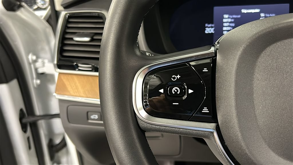 Certified 2024 Volvo XC90 T8 Plus w/ Protection Package AWD/4WD image 13