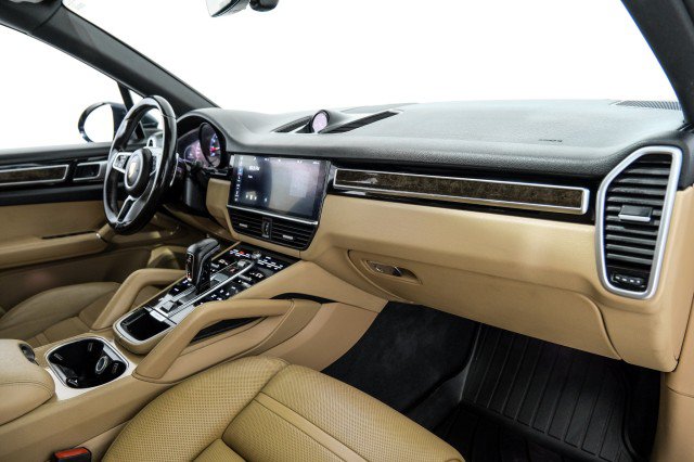 Used 2019 Porsche Cayenne AWD/4WD image 10