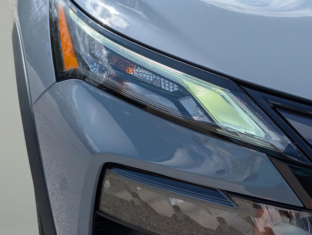 New 2026 Nissan Rogue SV image 9