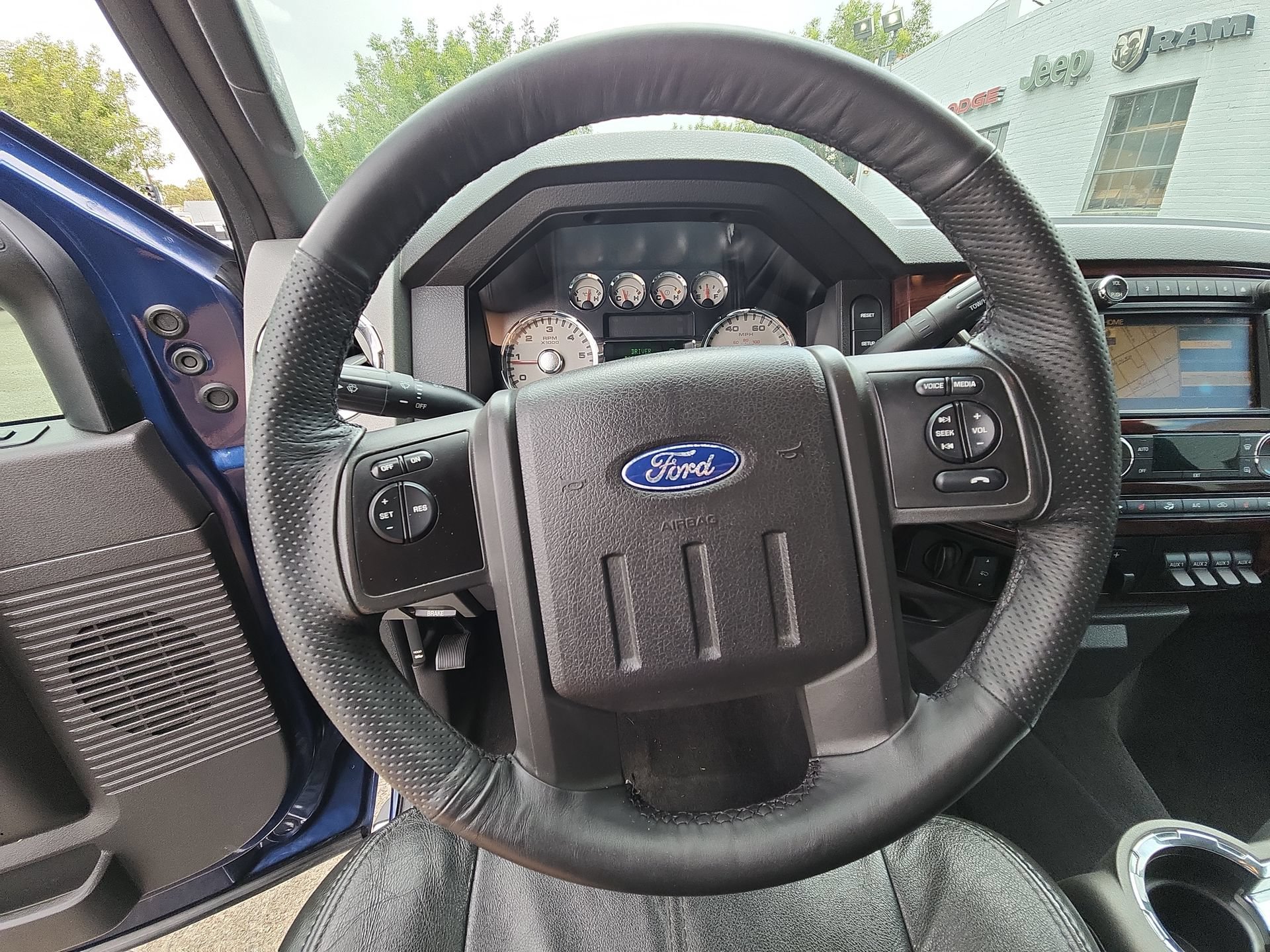 Used 2010 Ford F250 Lariat AWD/4WD image 11