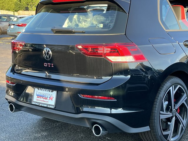 New 2026 Volkswagen GTI SE FWD image 10