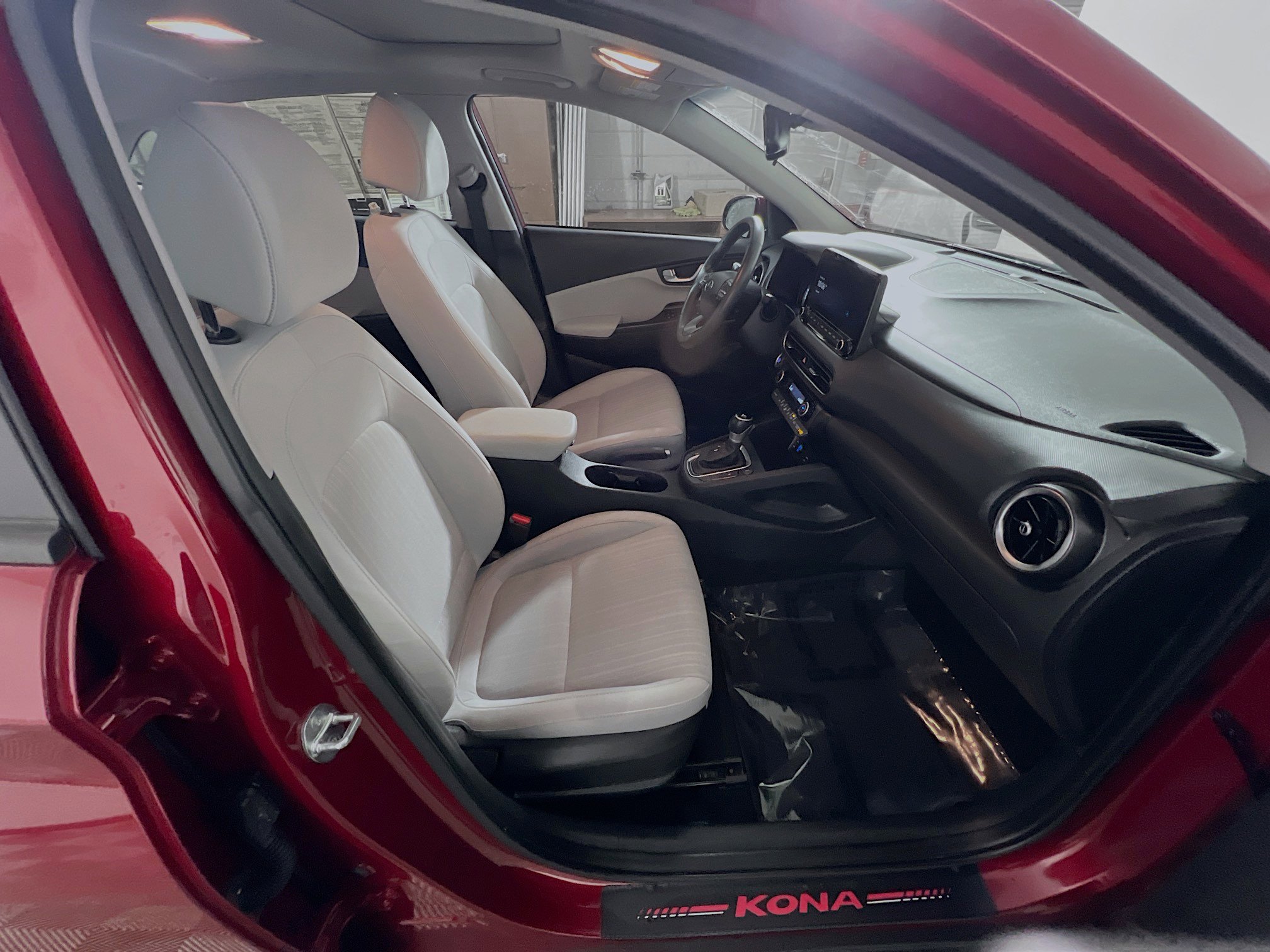 Used 2023 Hyundai Kona SEL w/ Convenience Package image 31