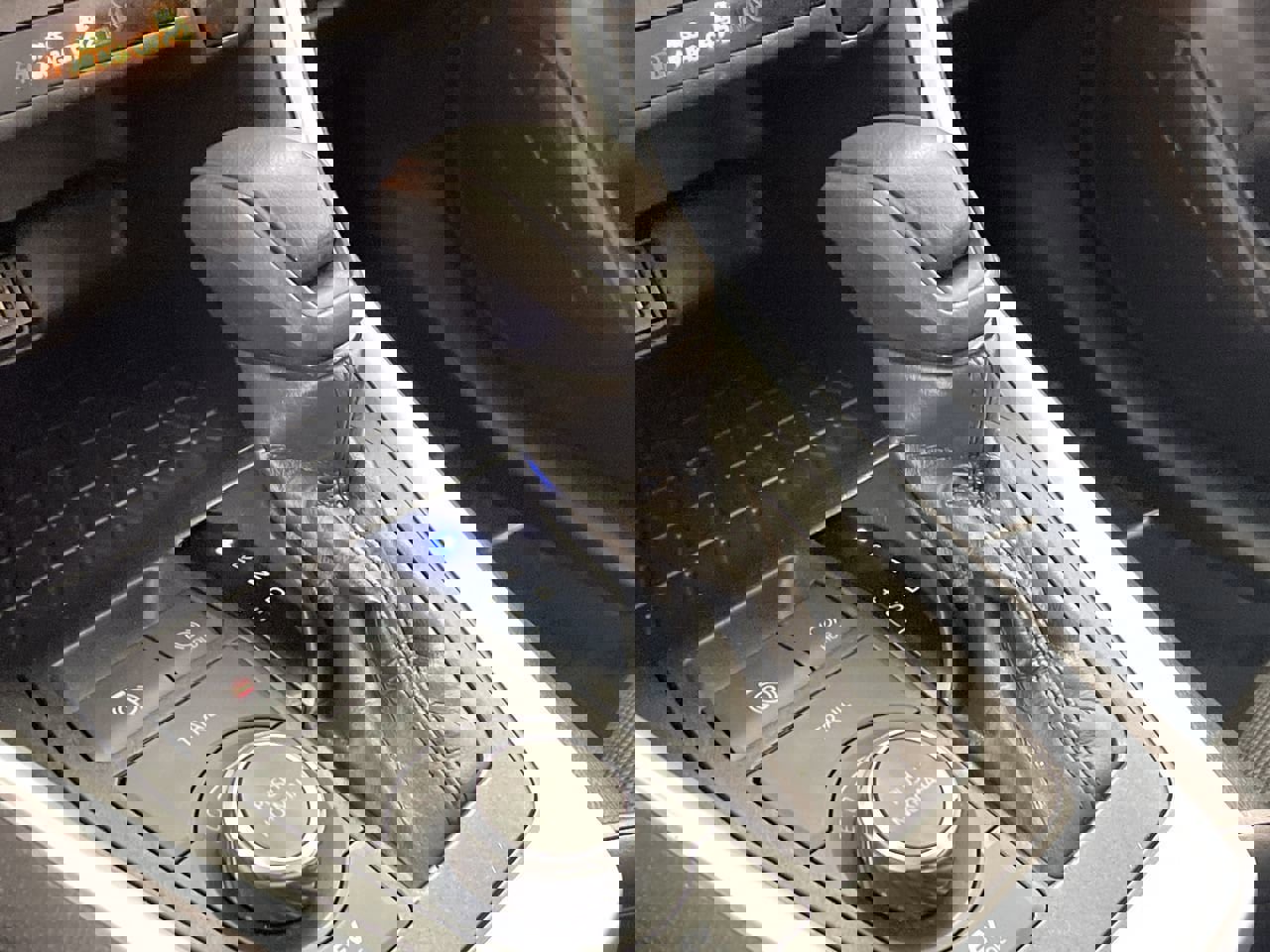 Used 2024 Toyota RAV4 LE image 15