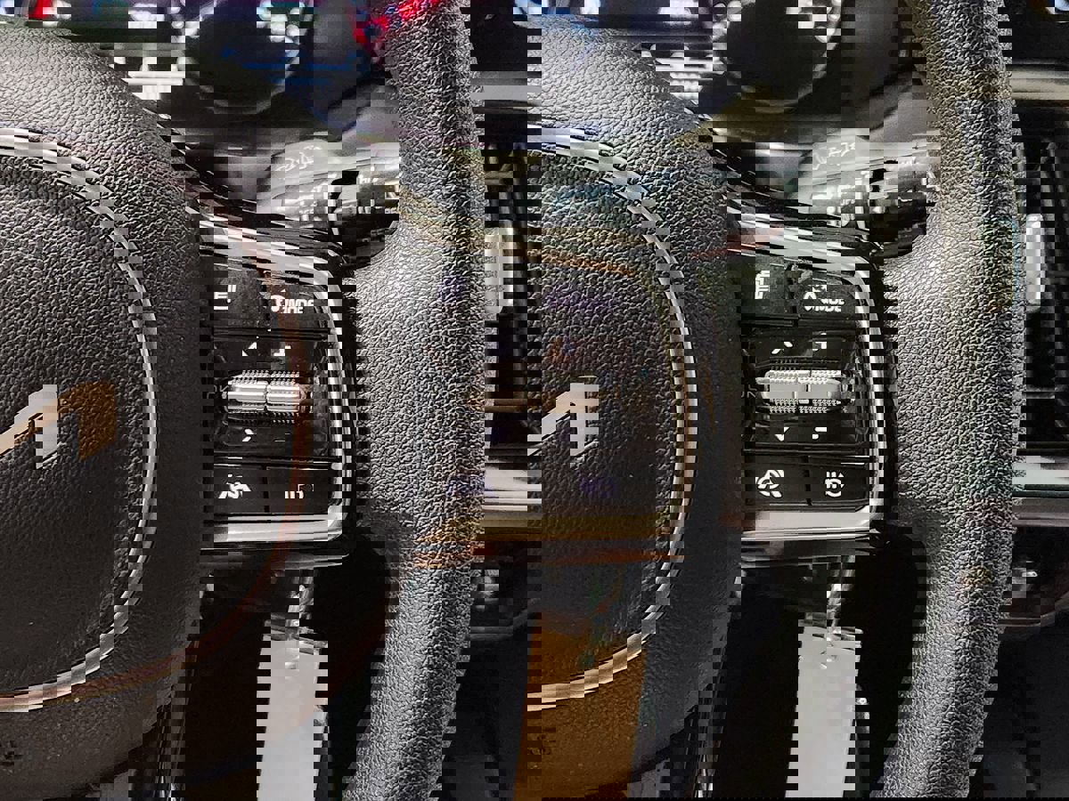 Used 2023 Kia Sorento LX image 51