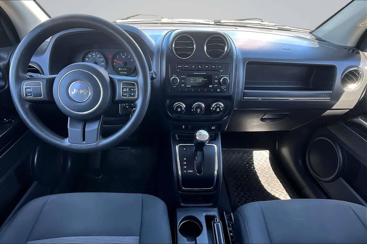 Used 2012 Jeep Compass Sport AWD/4WD image 10