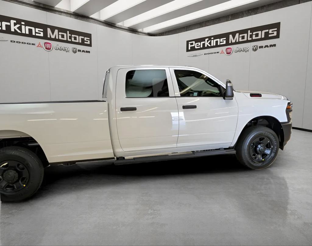 New 2026 RAM 2500 Tradesman AWD/4WD image 6