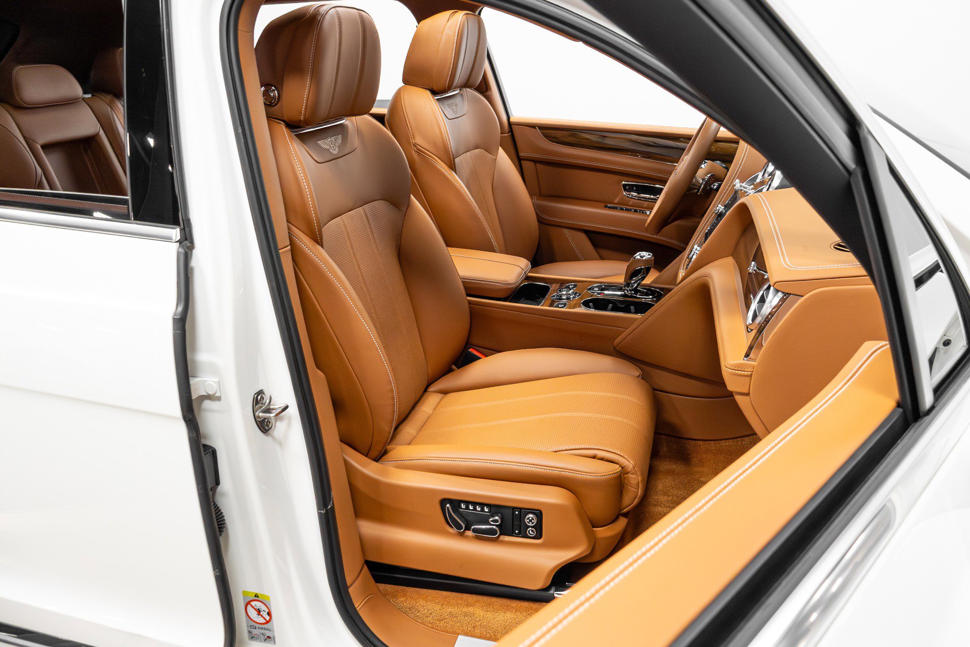 Used 2019 Bentley Bentayga image 20