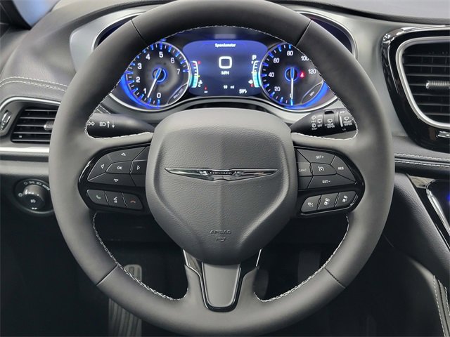 New 2026 Chrysler Pacifica Limited w/ S Appearance Package image 28