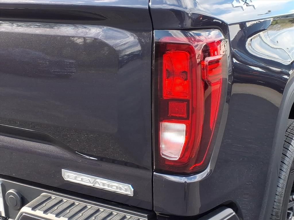 Certified 2025 GMC Sierra 1500 Elevation AWD/4WD image 9