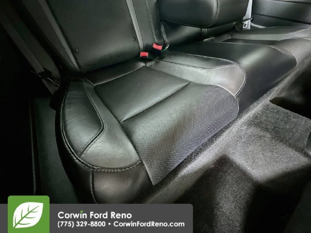 Used 2015 Dodge Challenger R/T Plus RWD image 30