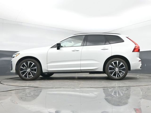 Used 2023 Volvo XC60 B5 Ultimate image 18
