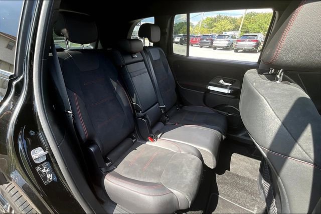 New 2024 Mercedes-Benz GLB 250 image 11
