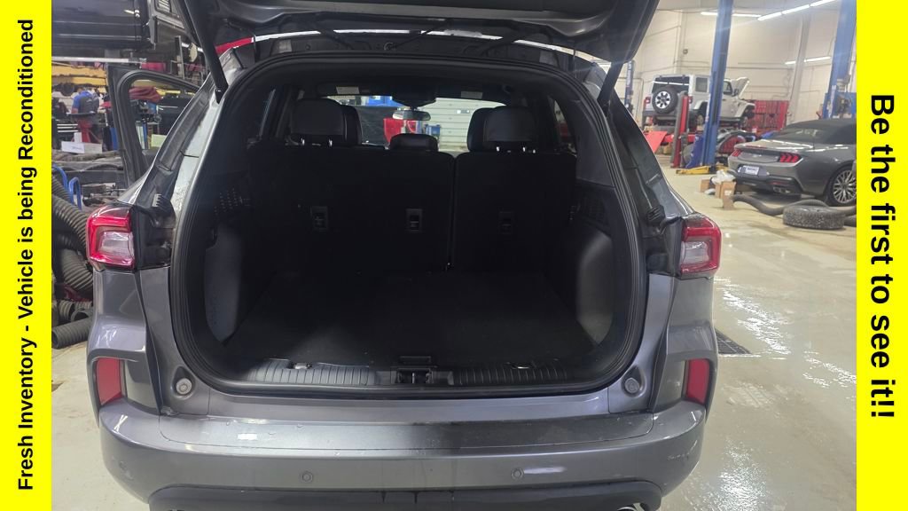 Used 2023 Ford Escape ST-Line Select w/ Tech Pack #2 image 22
